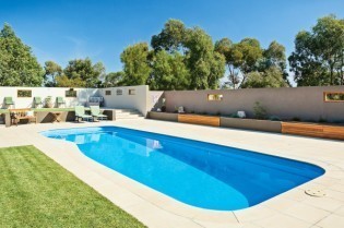 Pooler, spabad, pooltak, pooltillbehör, värmepumpar och poolservice från Spa o Bad Pooler, spabad, pooltak, pooltillbehör, värmepumpar och poolservice från Spa o Bad