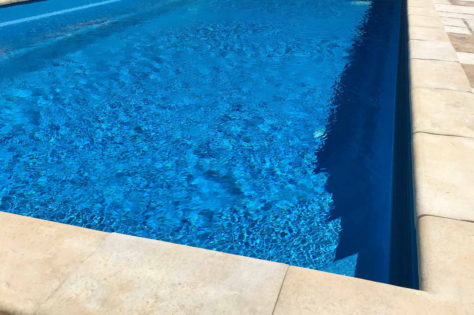 Pool Briliant, prisvärda familjepoolen med livstidsgaranti